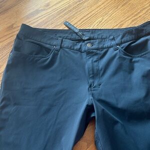 lululemon athletica Men's Dark Gray Slim Straight pants